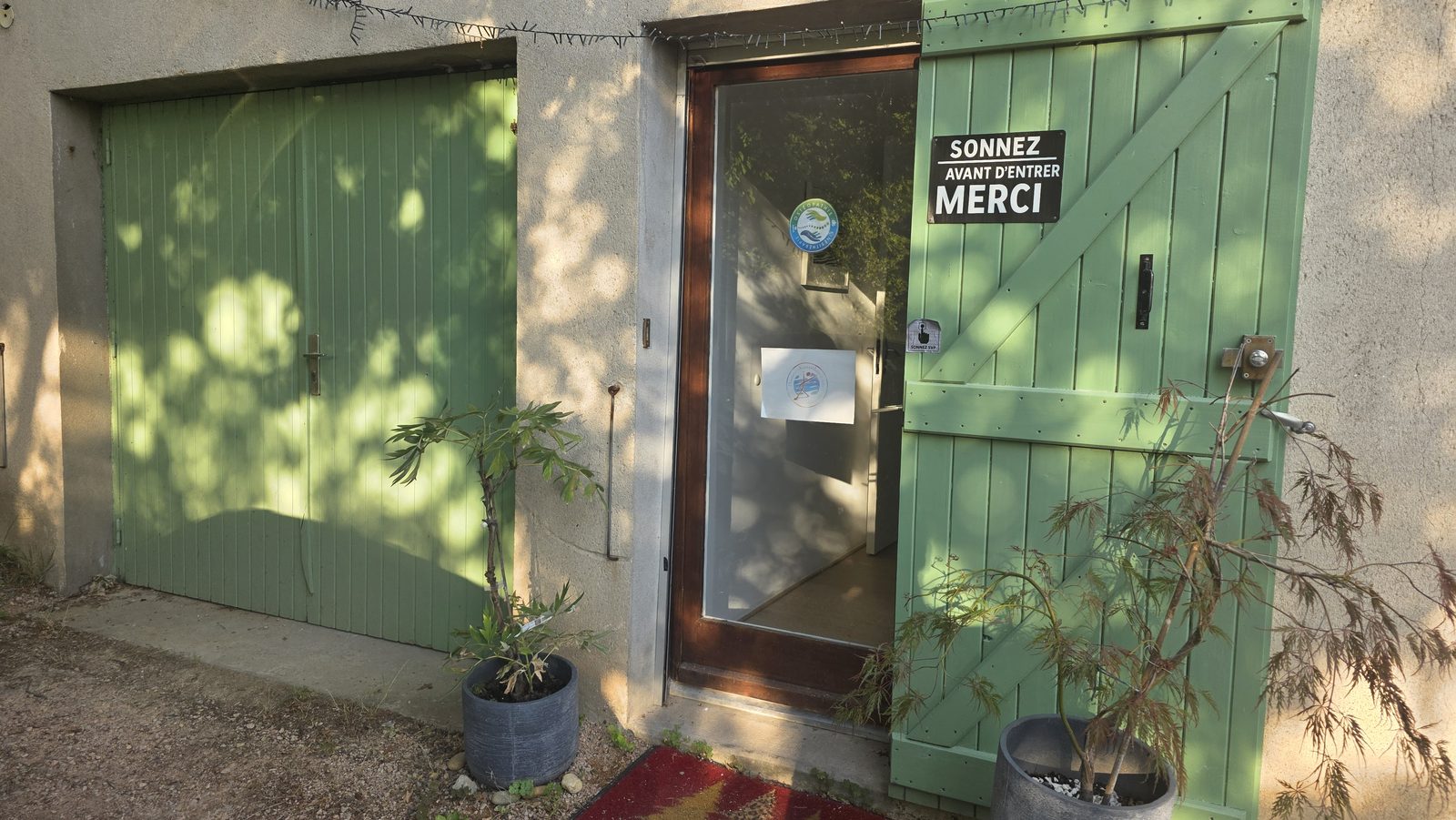 Le portail et la boîte aux lettres